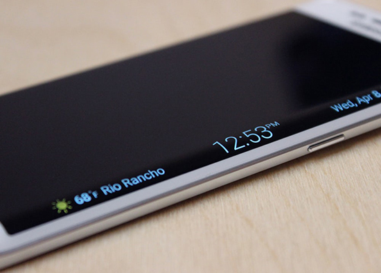 Thông báo trên màn hình cong của smartphone là gì?